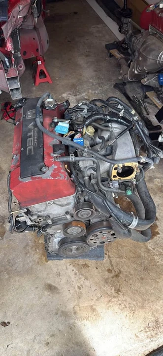 2003 Parts & Memorabilia Engines - Image 2 of 7