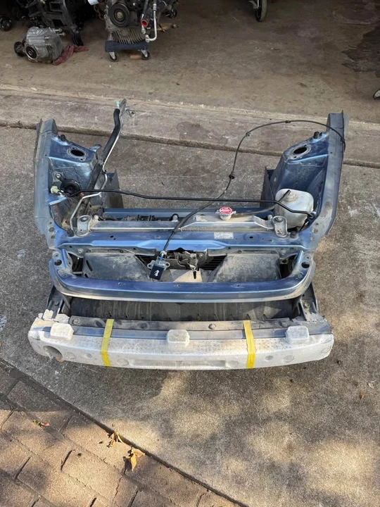2003 Parts & Memorabilia Bodywork - Image 2 of 4
