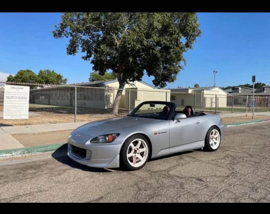 2004 Honda AP2 S2000 - Image 3 of 3