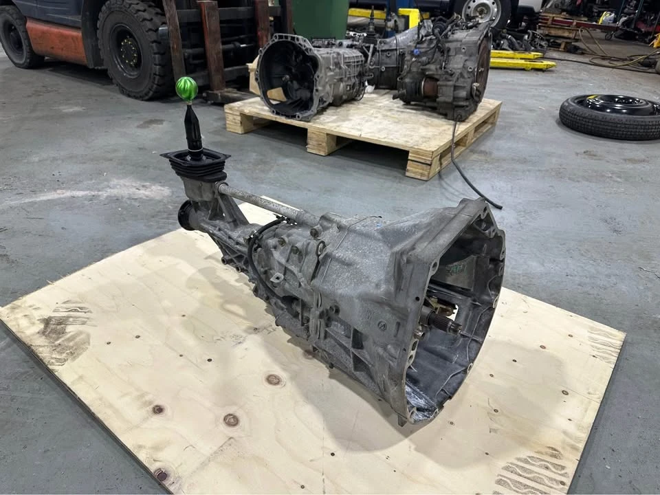 Parts & Memorabilia Gearboxes - Image 2 of 4