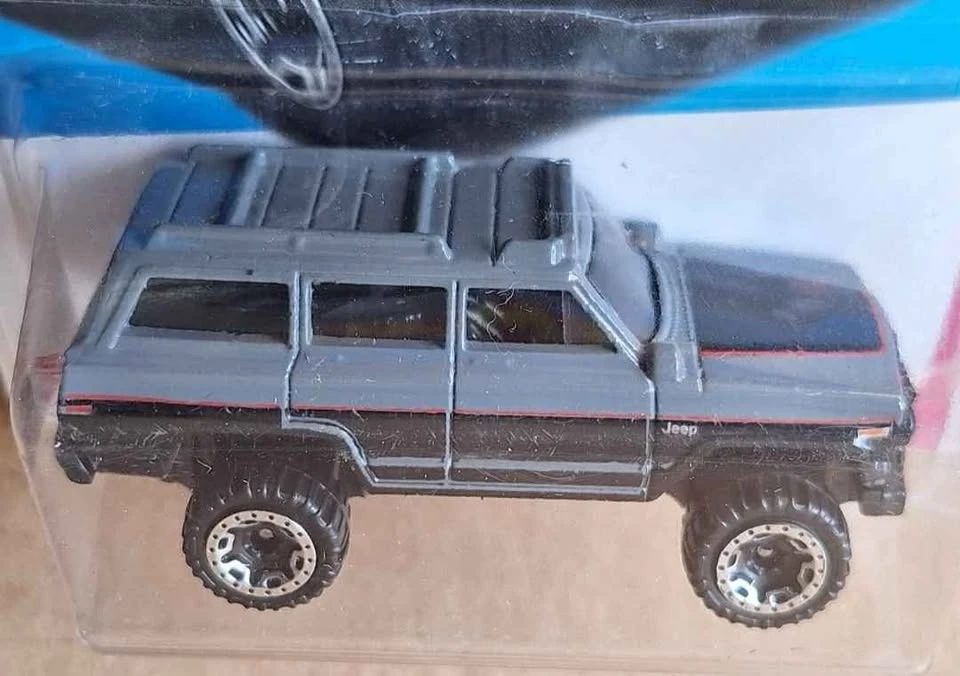 Parts & Memorabilia Scale Models - Image 5 of 8