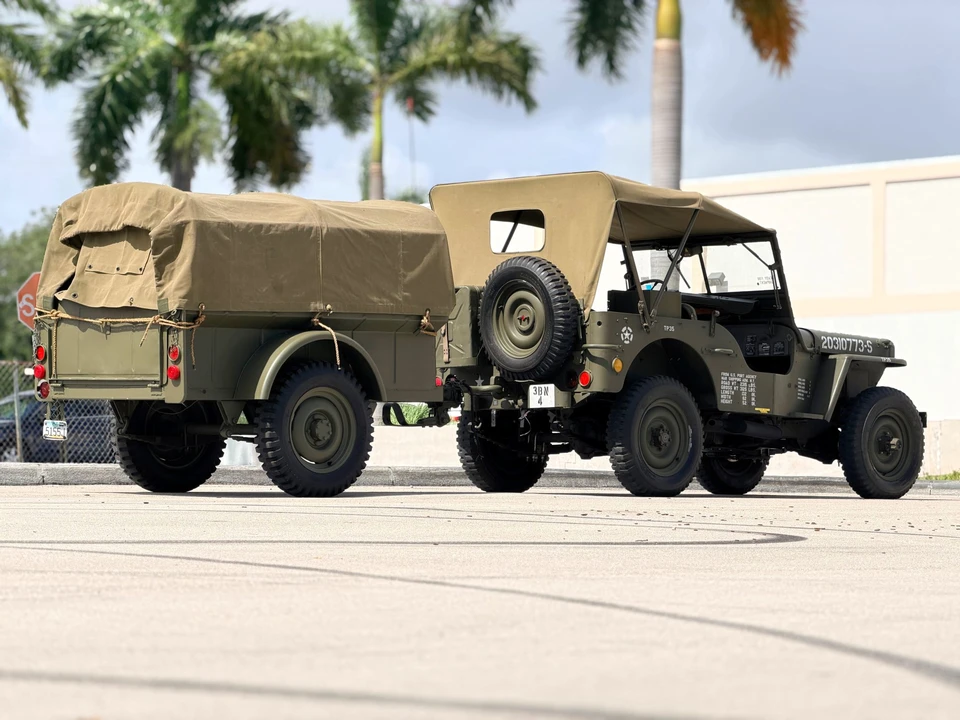 Parts & Memorabilia Trailers - Image 30 of 31