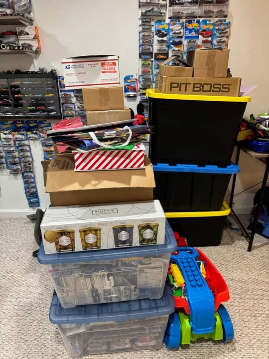 Parts & Memorabilia Scale Models - Image 3 of 10