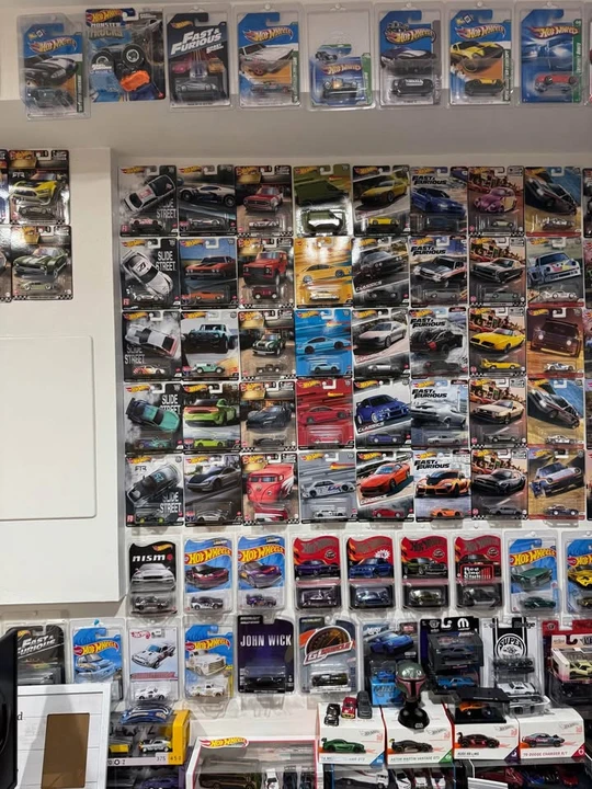 Parts & Memorabilia Scale Models - Image 4 of 10
