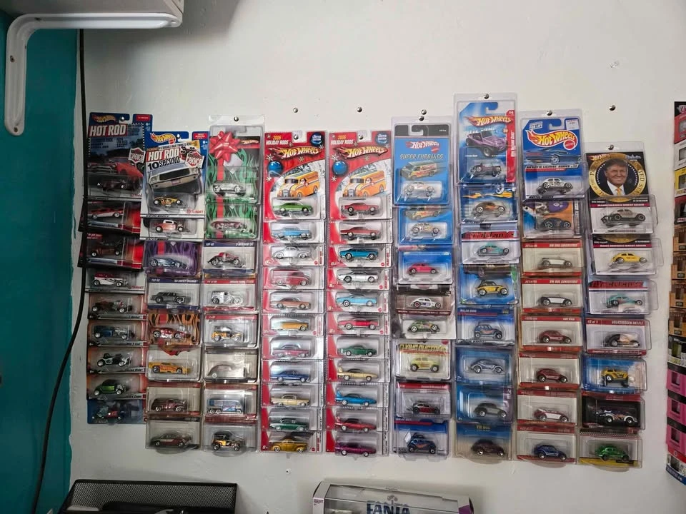 Parts & Memorabilia Scale Models - Image 6 of 10