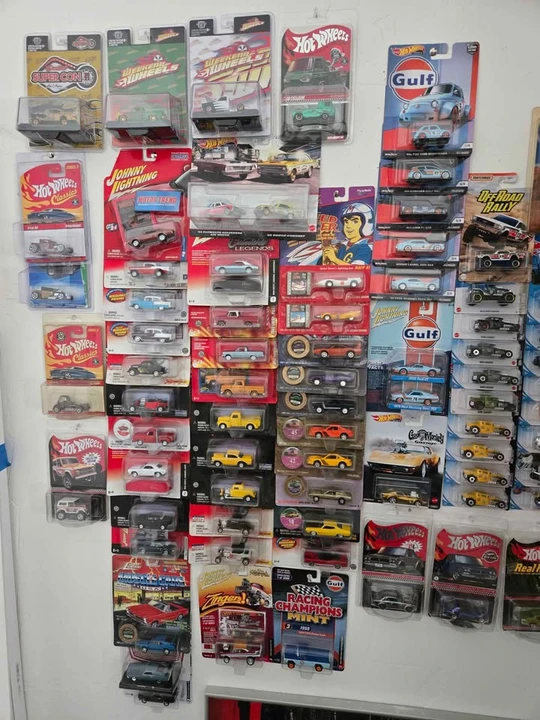 Parts & Memorabilia Scale Models - Image 7 of 10