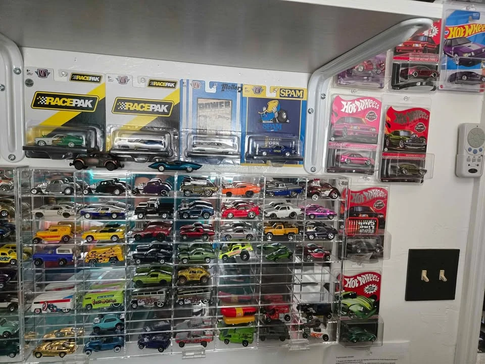 Parts & Memorabilia Scale Models - Image 2 of 10