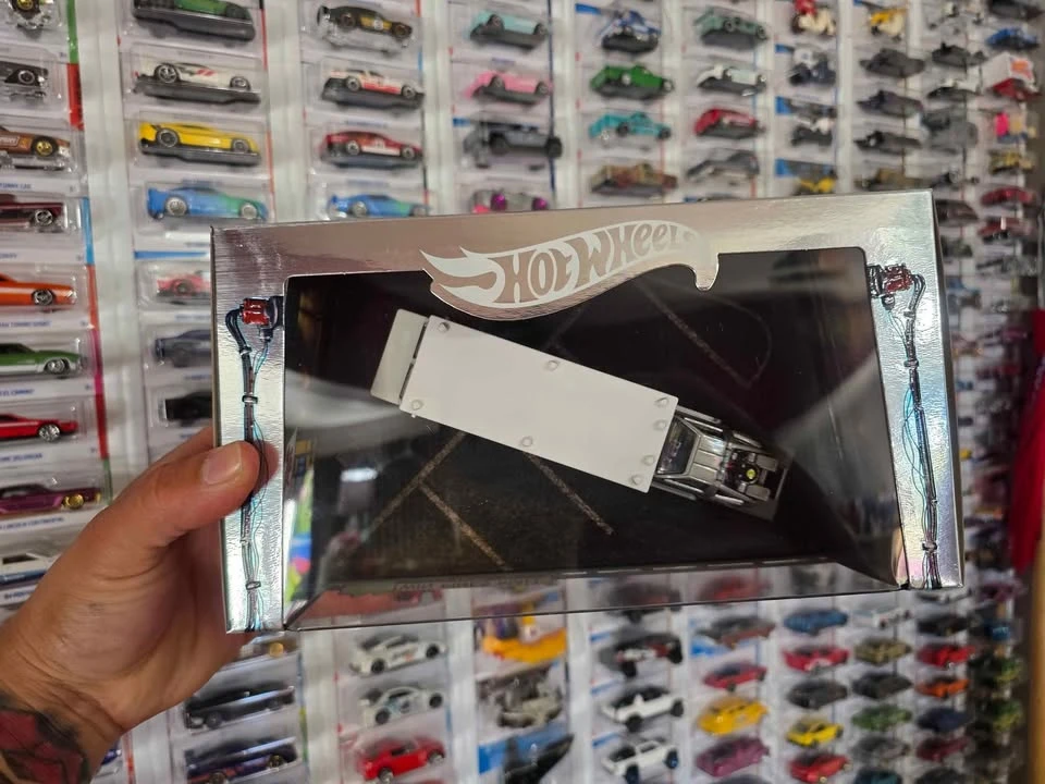 Parts & Memorabilia Scale Models - Image 6 of 10
