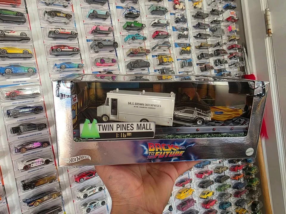 Parts & Memorabilia Scale Models - Image 7 of 10