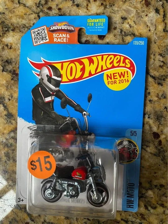 Parts & Memorabilia Scale Models - Image 4 of 10