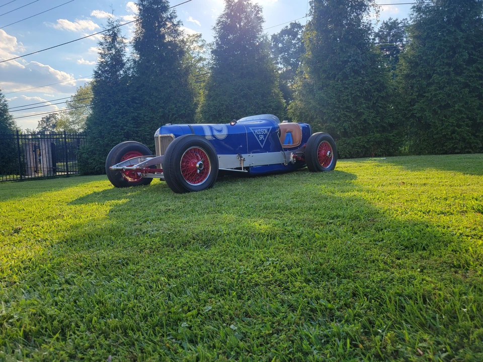 Hudson - Image 5 of 31