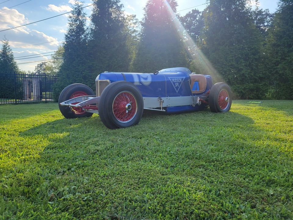 Hudson - Image 4 of 31