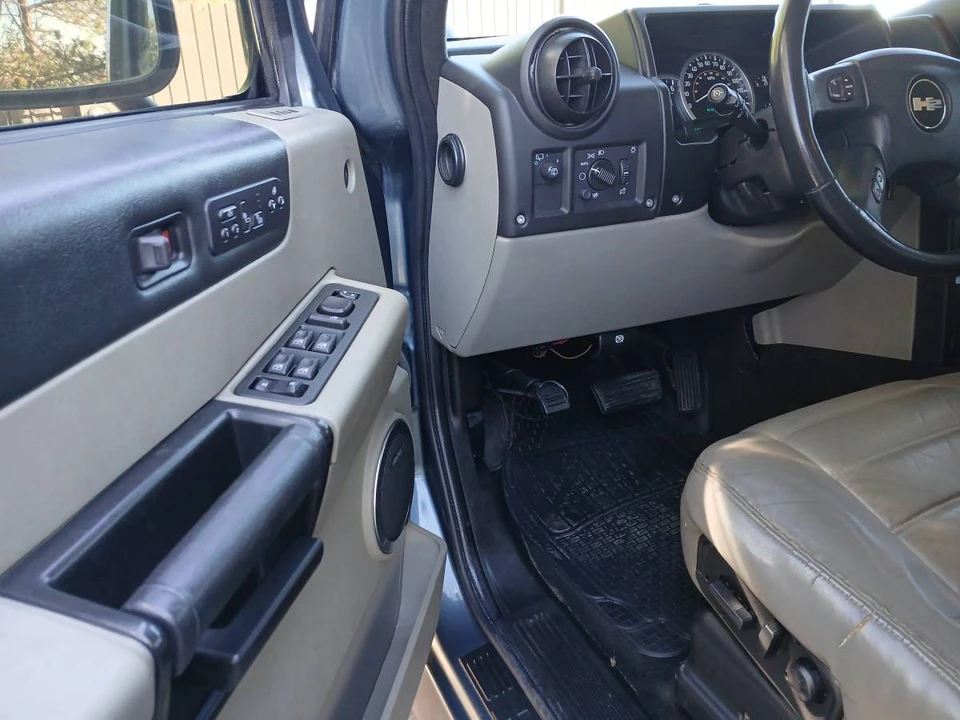 2005 Hummer Hummer H2 - Image 8 of 10