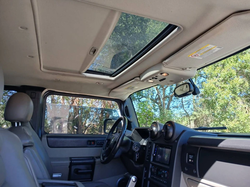 2005 Hummer Hummer H2 - Image 9 of 10