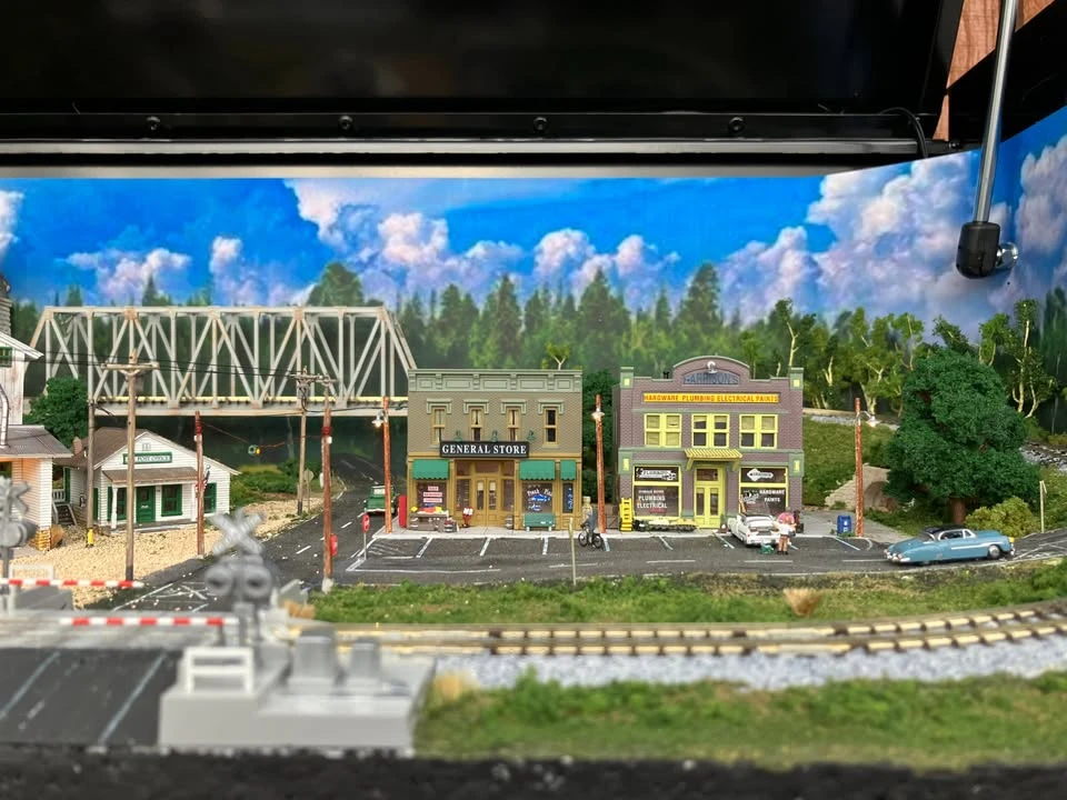 Parts & Memorabilia Scale Models - Image 4 of 8