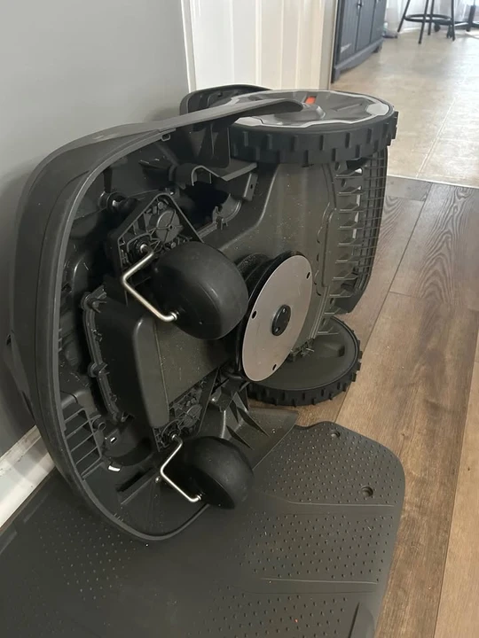 Husqvarna - Image 5 of 6