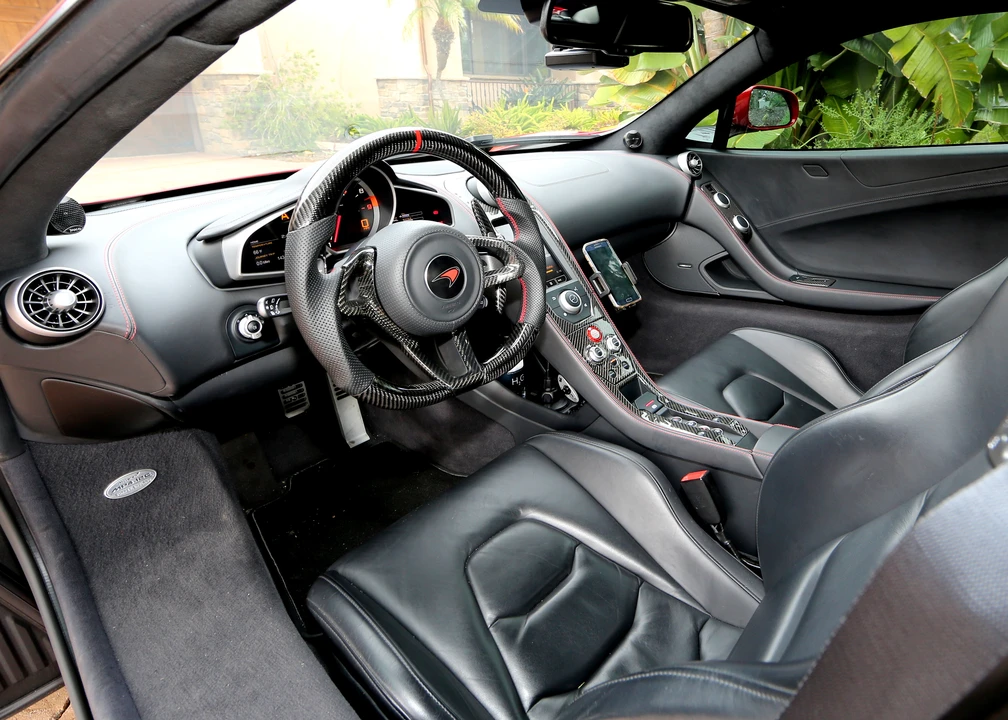 2012 McLaren MP4-12C Spider - Image 7 of 10