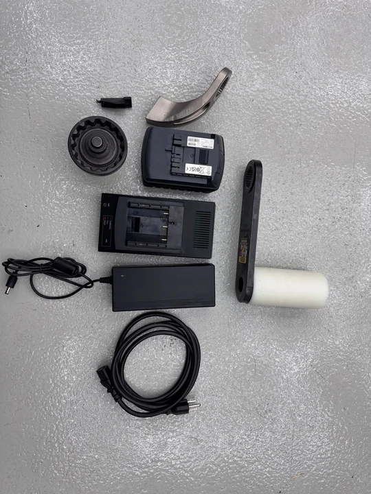 Parts & Memorabilia Tools - Image 2 of 3