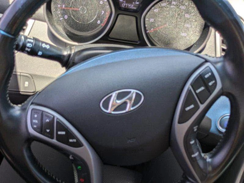 2015 Hyundai Elantra - Image 8 of 10