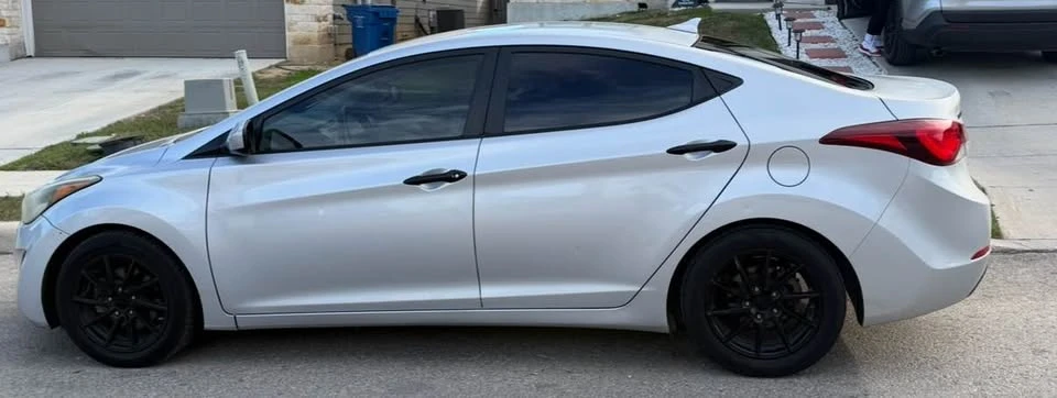 2014 Hyundai Elantra - Image 2 of 8
