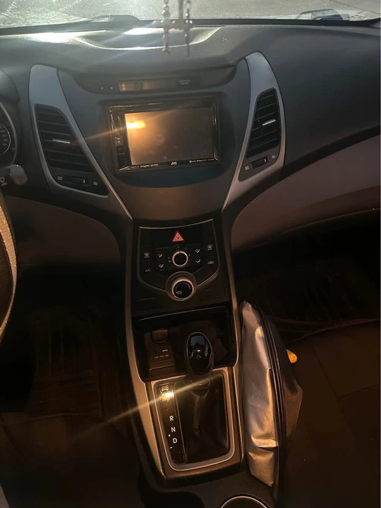 2014 Hyundai Elantra - Image 7 of 8