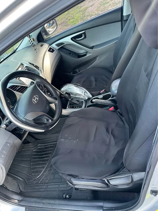 2014 Hyundai Elantra - Image 5 of 8