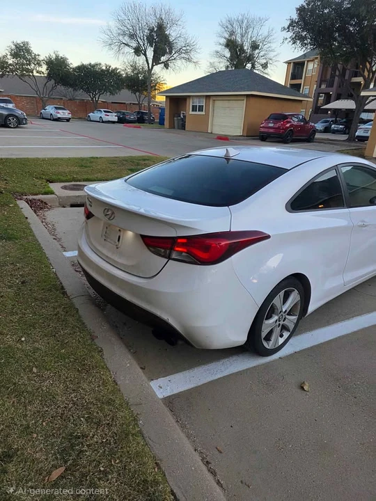 2014 Hyundai Elantra - Image 6 of 10