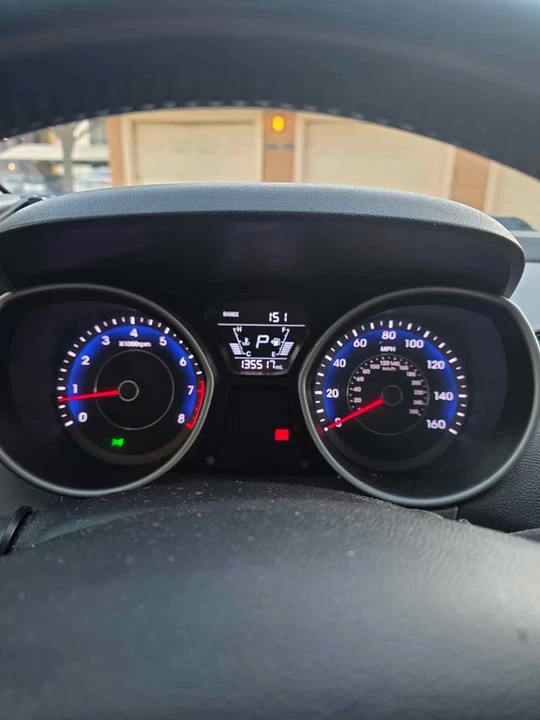 2014 Hyundai Elantra - Image 7 of 10