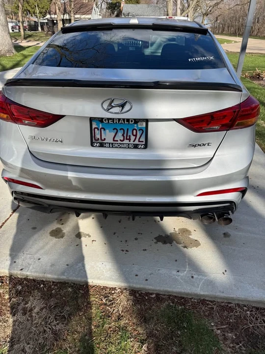 2017 Hyundai Elantra - Image 3 of 6