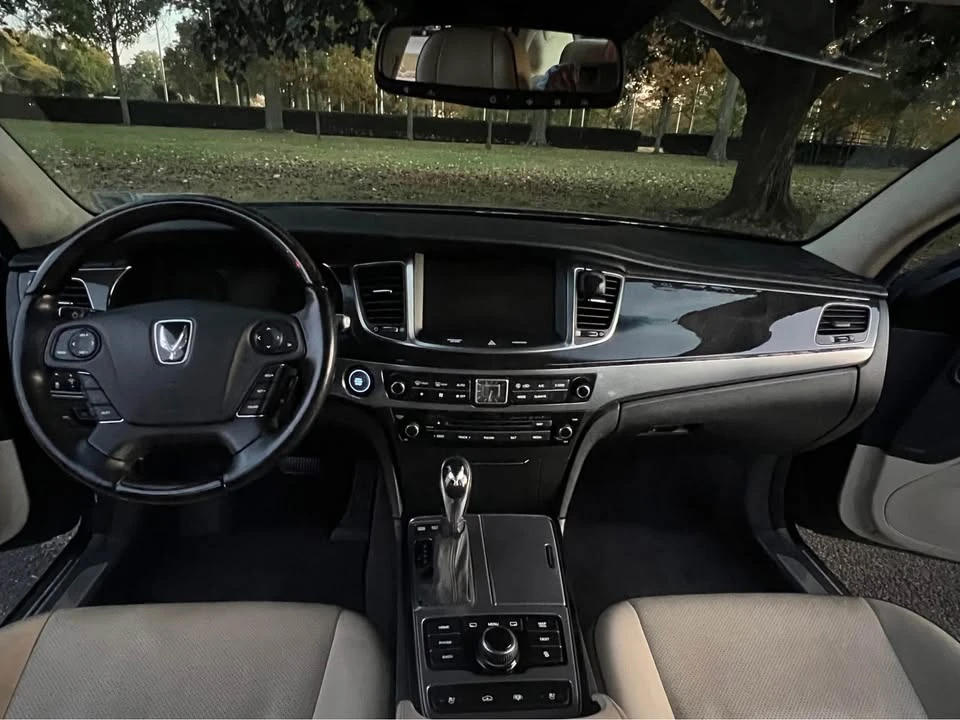 2016 Hyundai Equus - Image 4 of 10