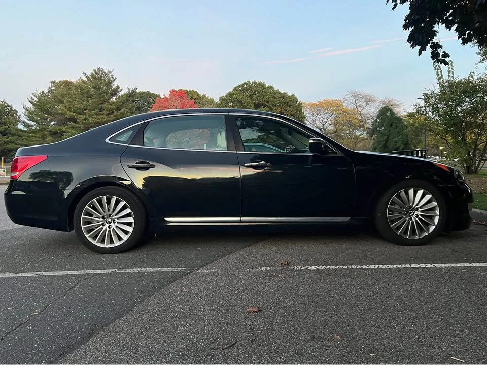 2016 Hyundai Equus - Image 2 of 10
