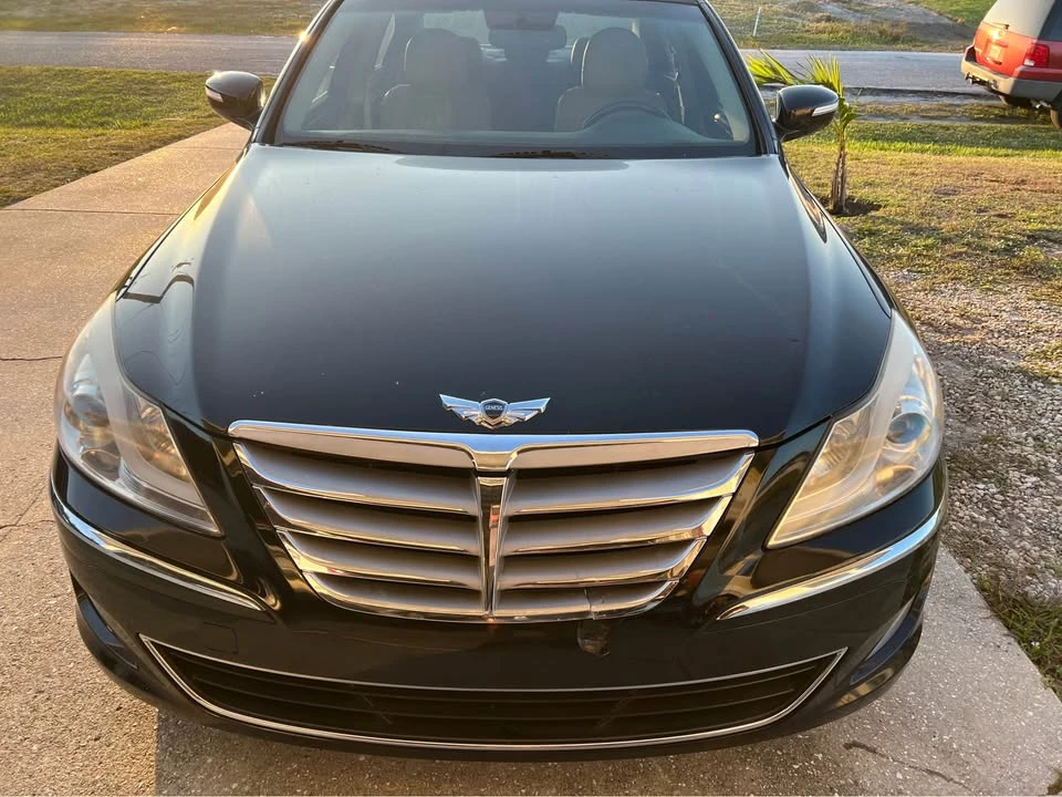 2012 Hyundai Genesis - Image 2 of 10