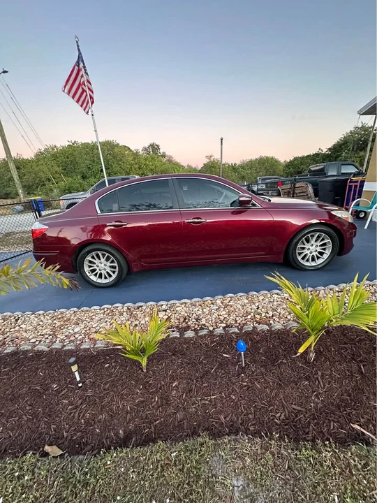 2010 Hyundai Genesis - Image 2 of 6
