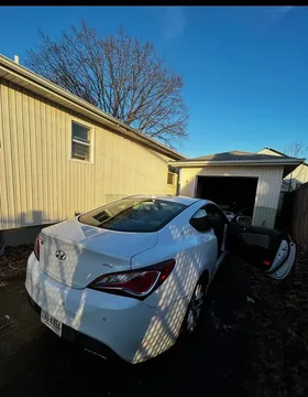 Hyundai Genesis 2.0t Premium 2014