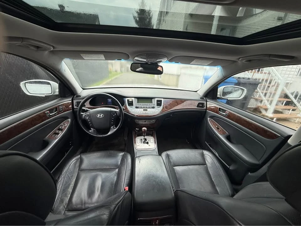 2009 Hyundai Genesis - Image 7 of 7