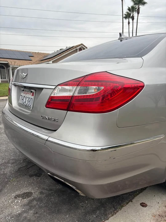 2012 Hyundai Genesis - Image 5 of 9
