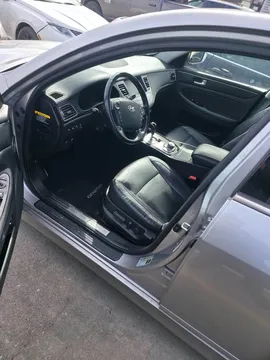 2012 Hyundai Genesis