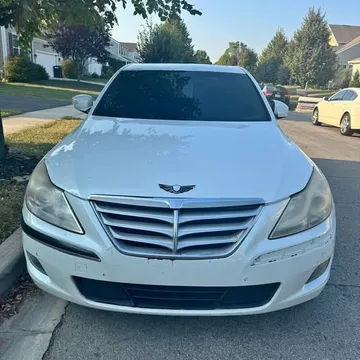 2013 Hyundai Genesis 3.8 Sedan