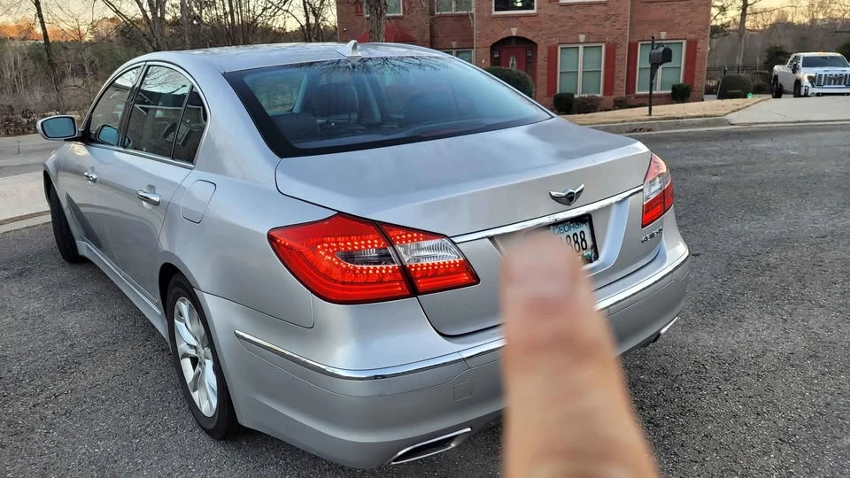 2013 Hyundai Genesis - Image 3 of 10