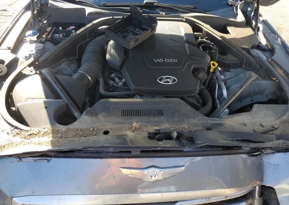 2014 Hyundai Genesis - Image 10 of 10