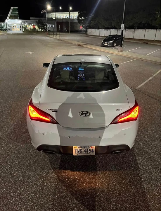 2014 Hyundai Genesis Coupe - Image 5 of 9