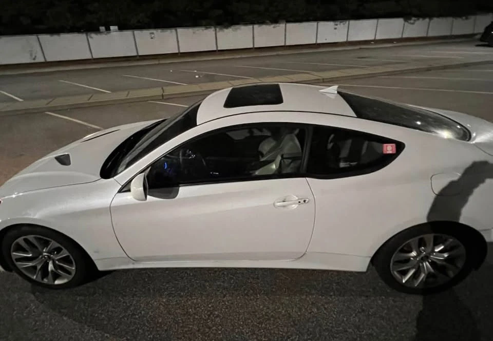 2014 Hyundai Genesis Coupe - Image 7 of 9