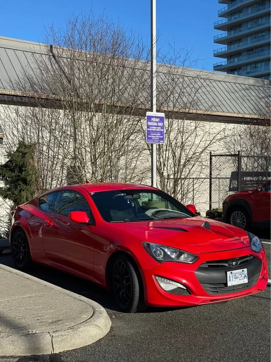 2013 Hyundai Genesis Coupe - Image 3 of 10
