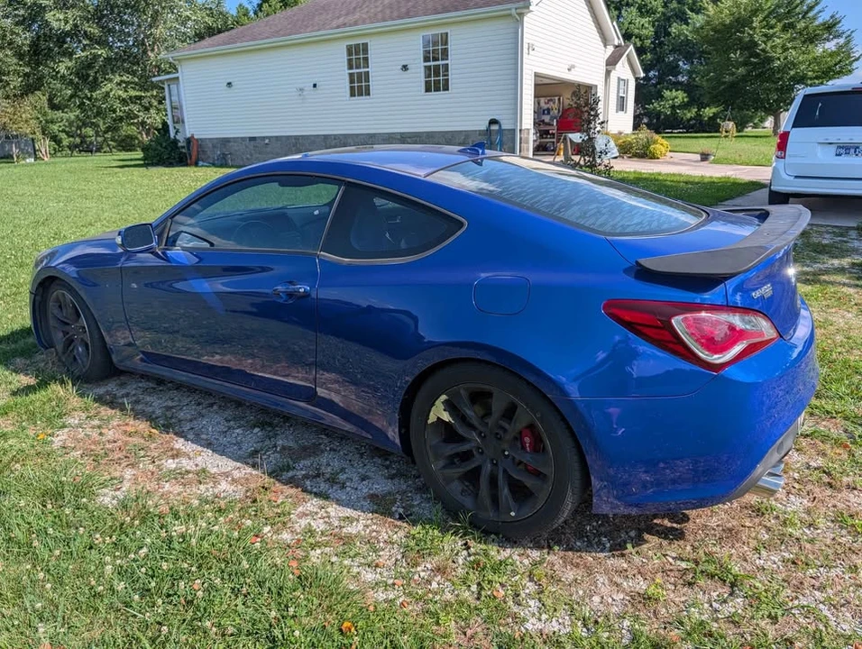 Hyundai Genesis Coupe - Image 4 of 7