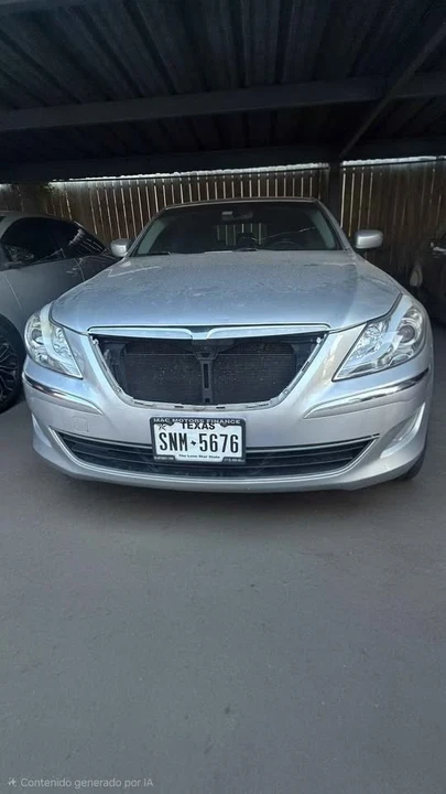 2012 Hyundai Genesis - Image 2 of 6