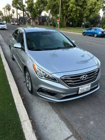 Hyundai Sonata - Image 3 of 6