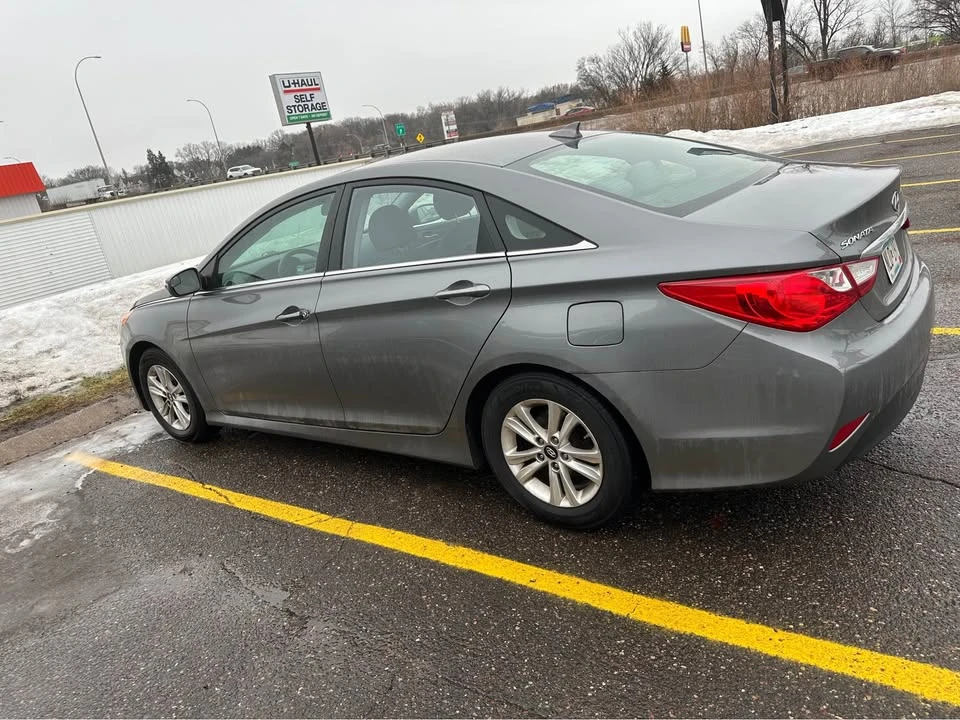 2014 Hyundai Sonata - Image 5 of 9