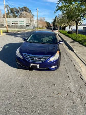 Hyundai Sonata - Image 11 of 12