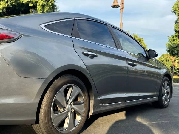 2017 Hyundai Sonata - Image 5 of 21