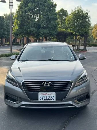 2017 Hyundai Sonata - Image 2 of 21